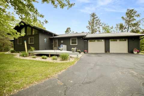 29774 Whispering Pines Road, Lone Rock, WI 53556