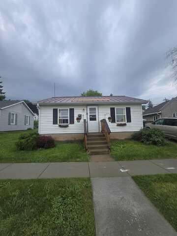 130 E Spring Street, Dodgeville, WI 53533