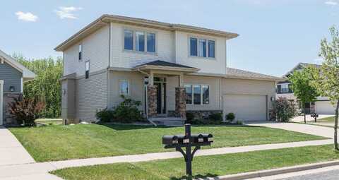 9919 Bronze Leaf Lane, Middleton, WI 53562