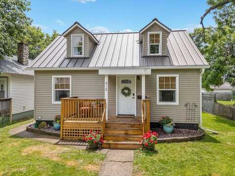 418 6th Street, Baraboo, WI 53913