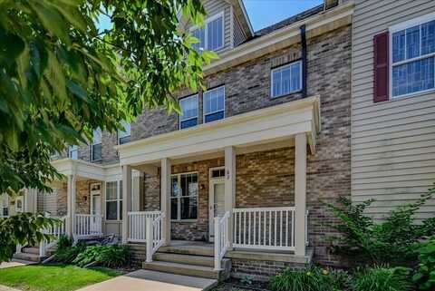 62 S Gardens Way, Fitchburg, WI 53711