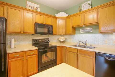 2581 Smiths Crossing, Sun Prairie, WI 53590