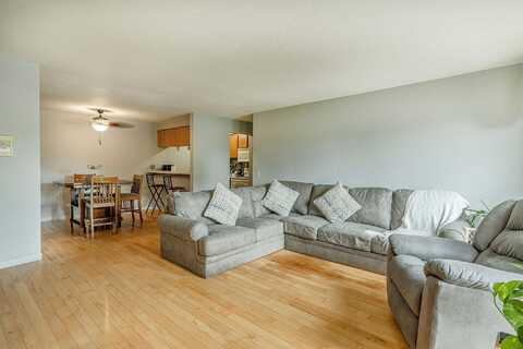 2420 INDEPENDENCE Lane, Madison, WI 53704