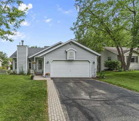 812 Clover Lane, DeForest, WI 53532