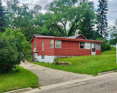 418 S Pine Street, Janesville, WI 53548