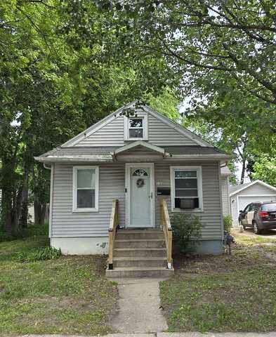 1131 6th Street, Beloit, WI 53511