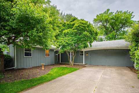 1813 Countryside Drive, Middleton, WI 53562