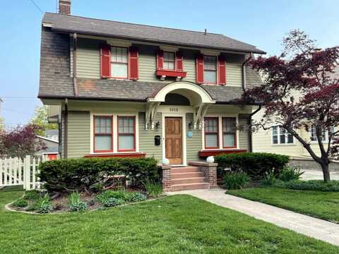 1010 S 8th Street, Watertown, WI 53094