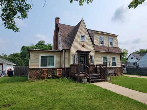1419 St Lawrence Avenue, Janesville, WI 53548