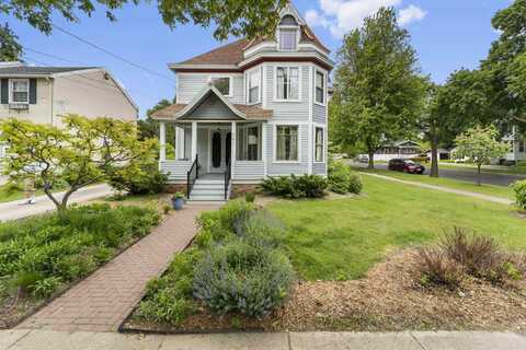 341 W McKinley Street, Stoughton, WI 53589