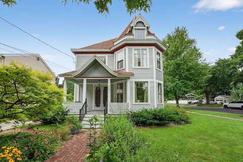 341 W McKinley Street, Stoughton, WI 53589