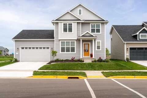 447 Crusader Point, Waunakee, WI 53597