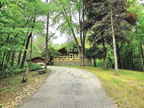 W2006 Lyndon Lane, Lyndon Station, WI 53944