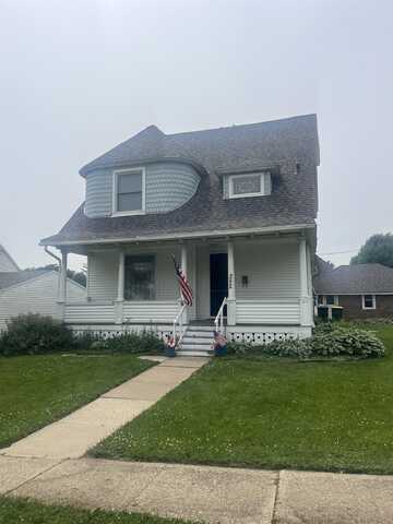 352 N Harrison Street, Lancaster, WI 53813