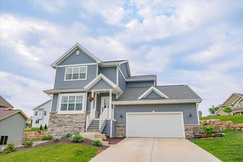 1301 Manor Drive, Mount Horeb, WI 53572