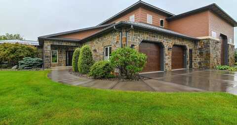 1081 Eagle Court, Edgerton, WI 53534