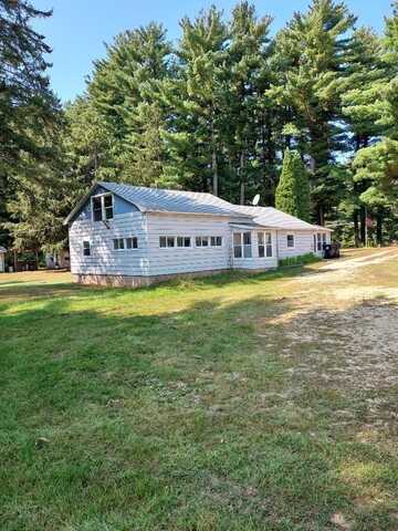 881 Highway 82 Road, Wisconsin Dells, WI 53965