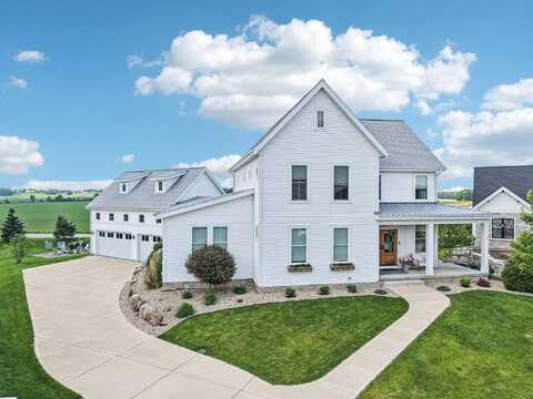 1203 Alice Court, Waunakee, WI 53597