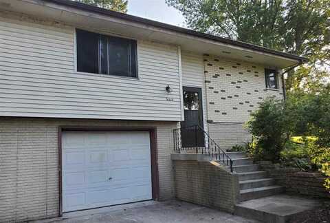 2418 Adler Circle, Middleton, WI 53562