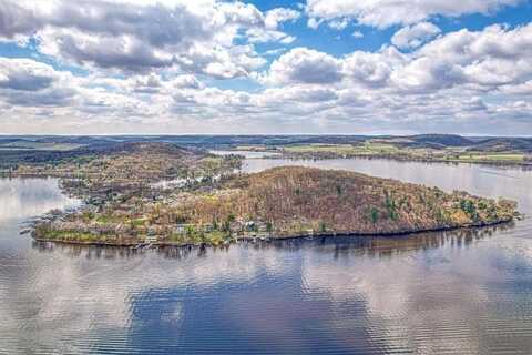 W11549 Island View Court, Lodi, WI 53555