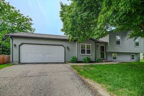 906 Spahn Drive, Waunakee, WI 53597