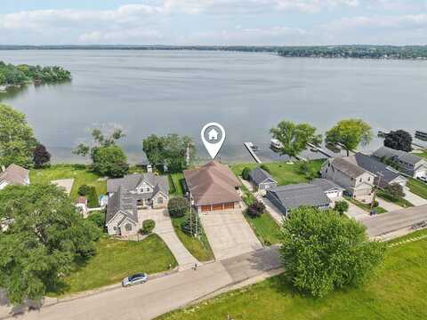 2106 Barber Drive, Stoughton, WI 53589