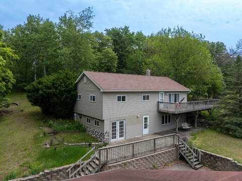 E12060 Twin Oaks Road, Baraboo, WI 53913