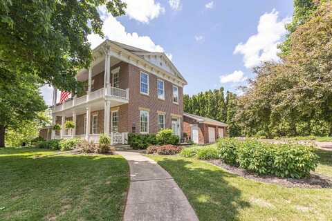150 Rountree Avenue, Platteville, WI 53818