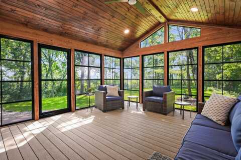 6201 Knollwood Drive, Oregon, WI 53575