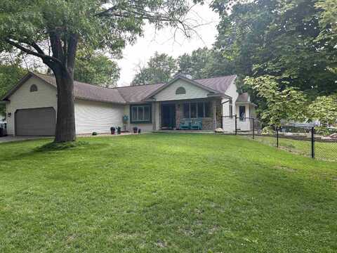 319 Green Street, Pardeeville, WI 53954