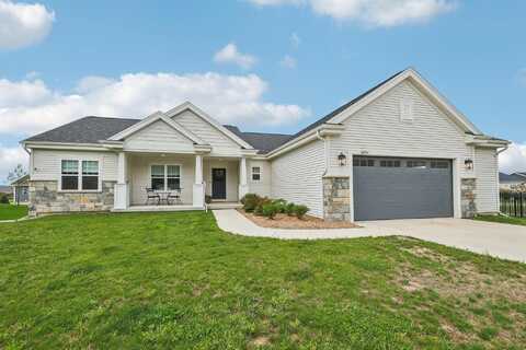 6655 Royal View Drive, Windsor, WI 53532