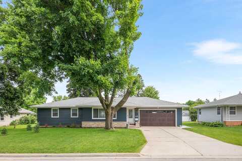 30 Highland Avenue, Ripon, WI 54971