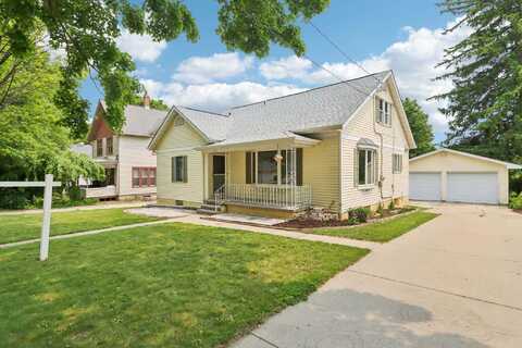 241 Jefferson Street, Johnson Creek, WI 53038