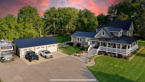 76 Hillside Road, Edgerton, WI 53534