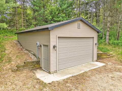 S1366 E Redstone Drive, La Valle, WI 53941