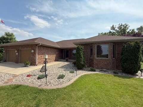 1743 Greenway Road, Sun Prairie, WI 53590