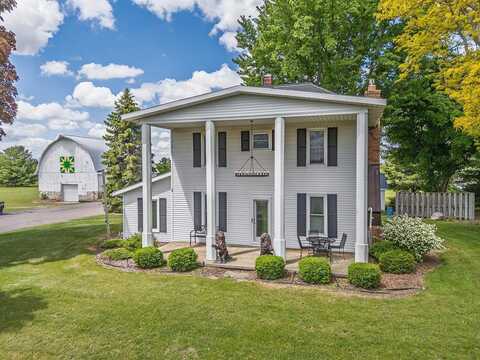 1805 W Pine Street, Baraboo, WI 53913