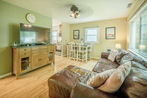 106 LEON Street, Madison, WI 53714