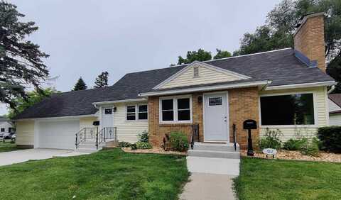 412 Martin Street, Sun Prairie, WI 53590