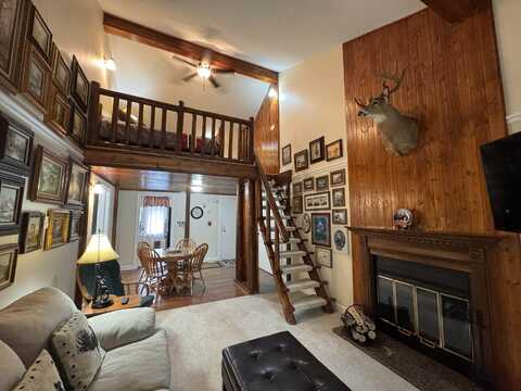 8 Balsam Trail, Wisconsin Dells, WI 53965