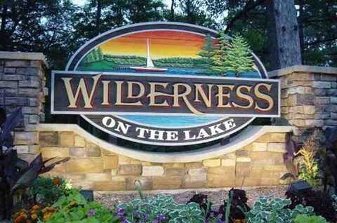350 E Hiawatha Drive, Lake Delton, WI 53940