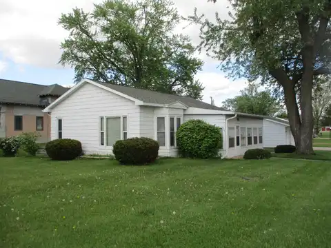301 N Superior Avenue, Tomah, WI 54660