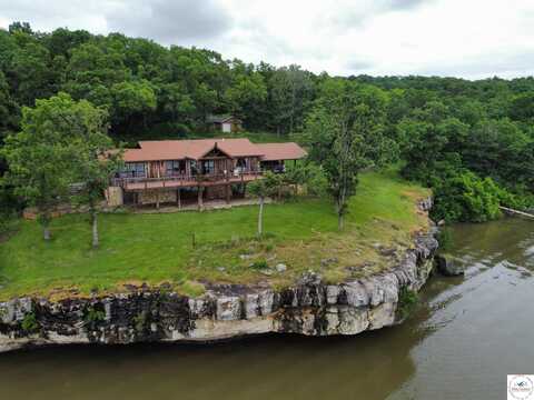 24810 Hodge, Warsaw, MO 65355