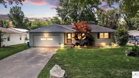 2508 Southwest, Sedalia, MO 65301