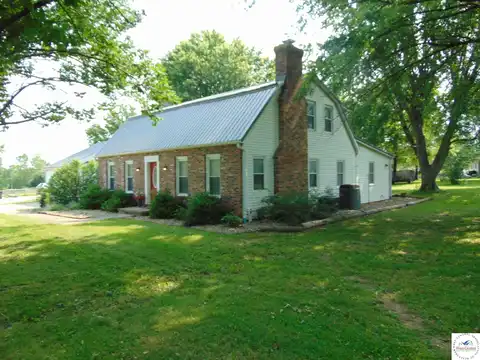 200 N Vansant, Clinton, MO 64735