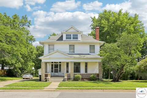 309 E Gay, Warrensburg, MO 64093