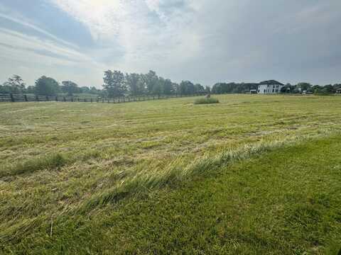 1075 E Greyhawk Lane, Greensburg, IN 47240