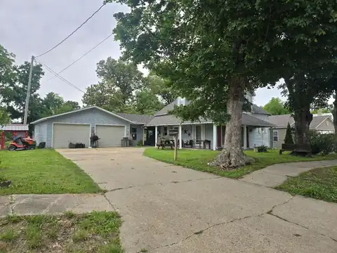 346 S Locust St, Dexter, MO 63841