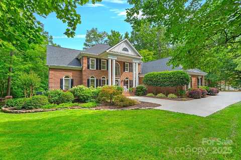 1317 Longleaf Court, Matthews, NC 28104