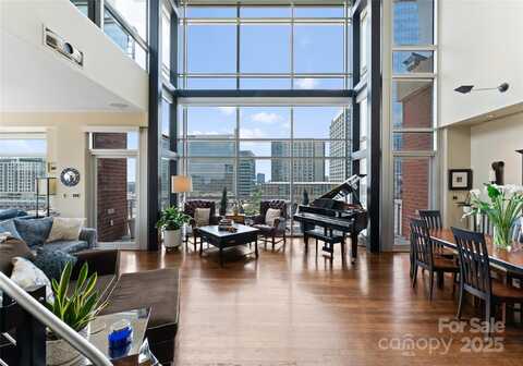 435 S Tryon Street, Charlotte, NC 28202
